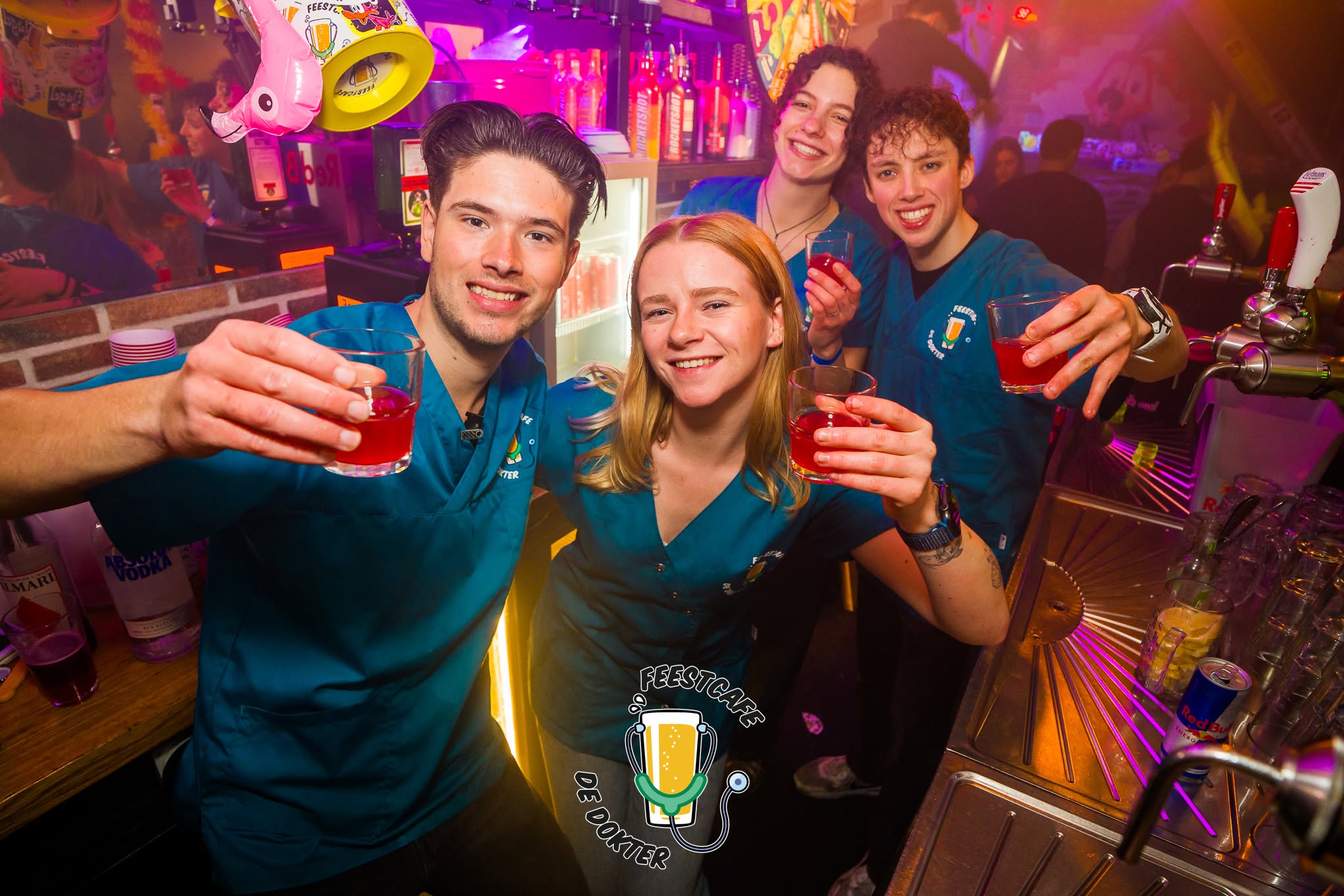 Het team van Feestcafe De Dokter